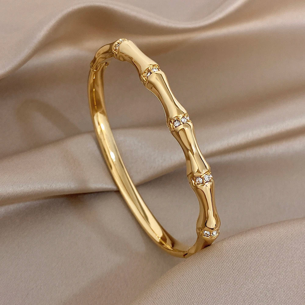 Elegant Diamond-encrusted Bone Bamboo Joint Shape Cuff Bracelet For Women Classic Plated Gold Shiny Temperament Jewelry Set Sans anicroche